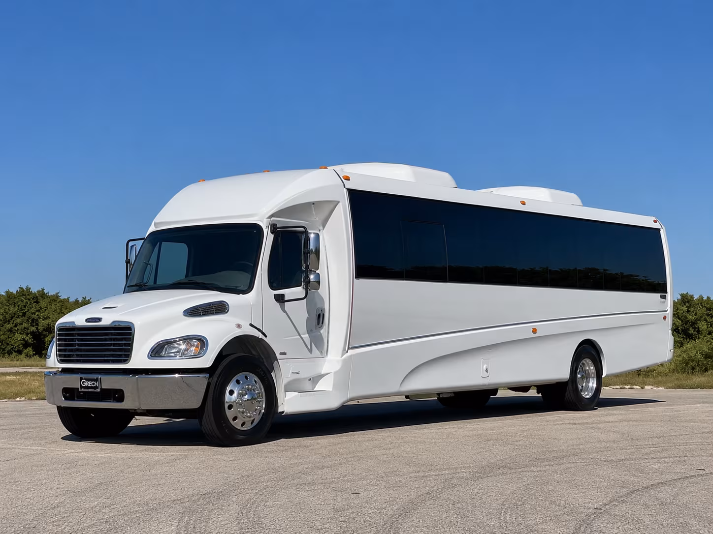 buses for college campus visits and high school field trips near norwalk