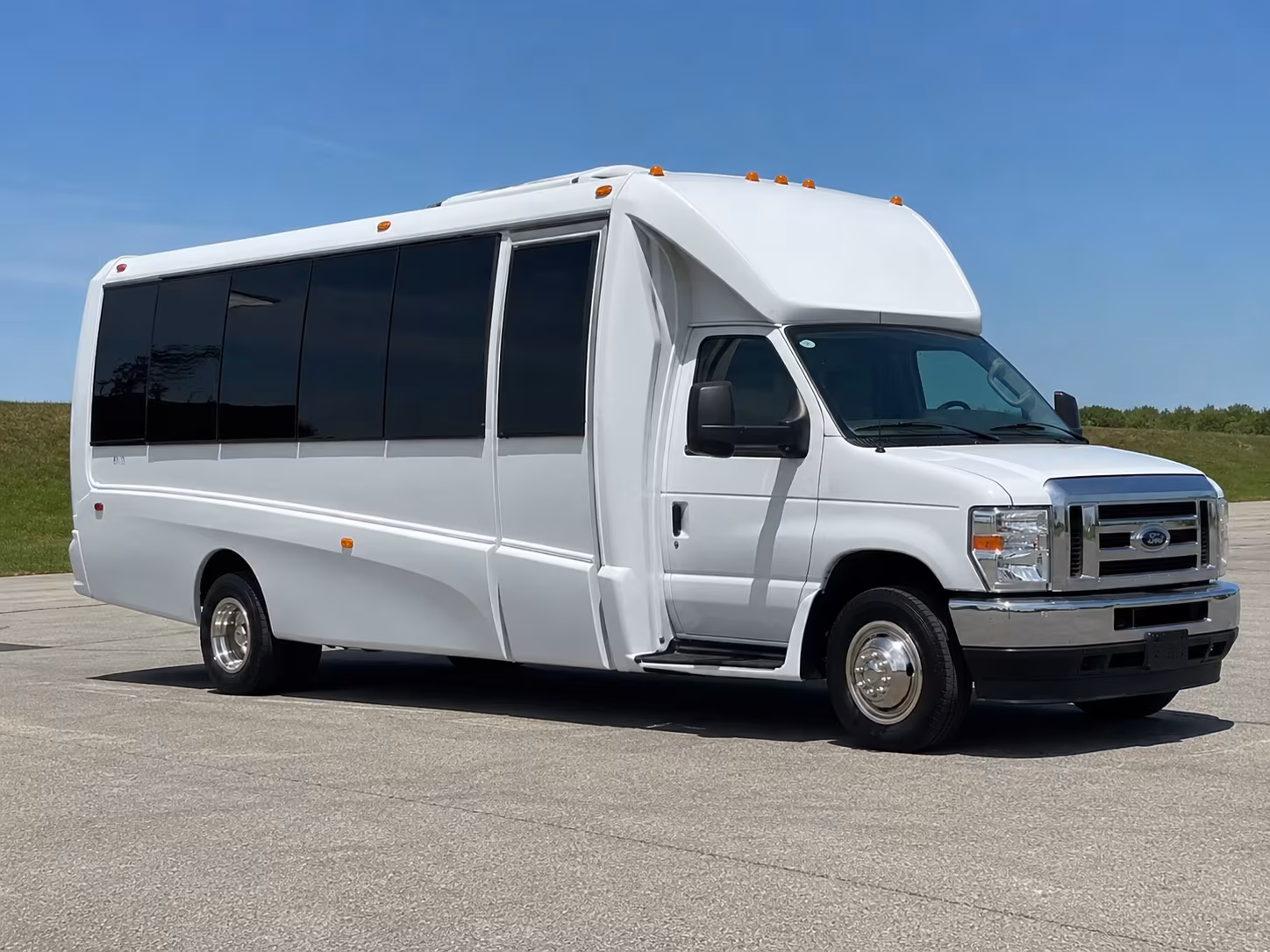 convention shuttle bus loops for multi day conferences near norwalk