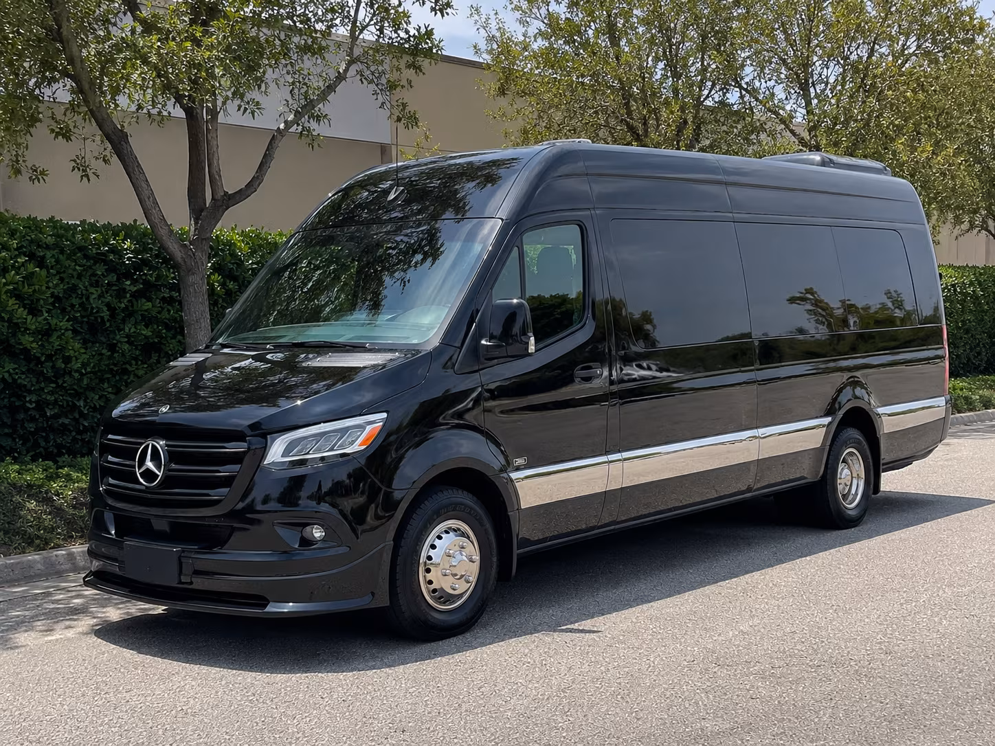 find and book transportation for your next wine tour 5