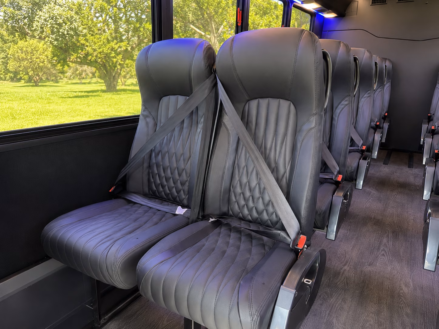 rent a minibus in norwalk for a stress free prom night pickup